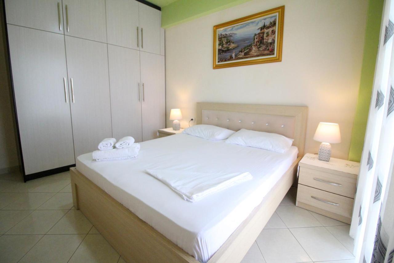Doka Center Apartments Саранда Екстер'єр фото