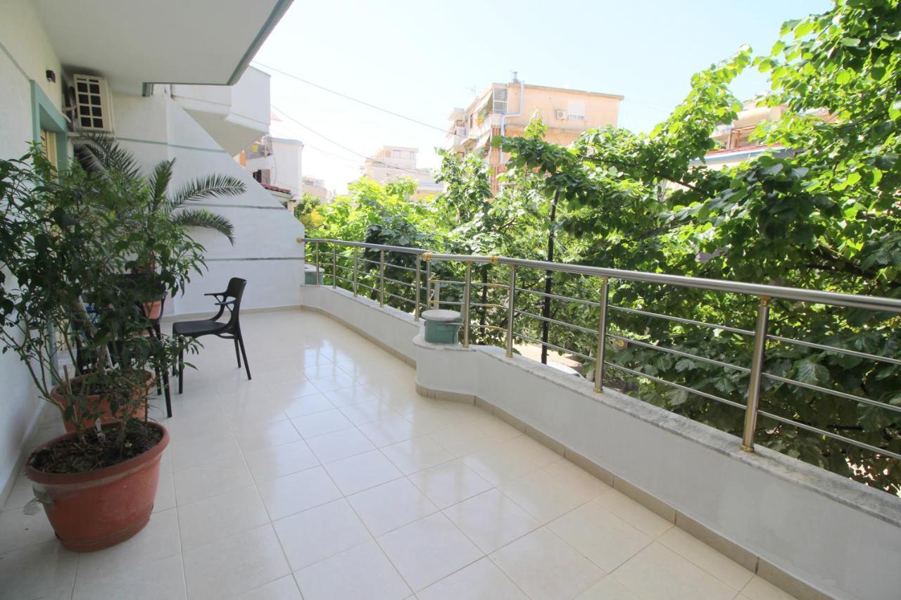 Doka Center Apartments Саранда Екстер'єр фото