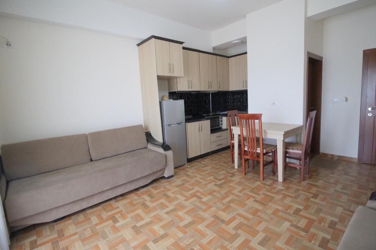 Doka Center Apartments Саранда Екстер'єр фото
