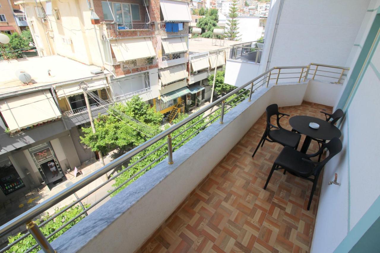 Doka Center Apartments Саранда Екстер'єр фото