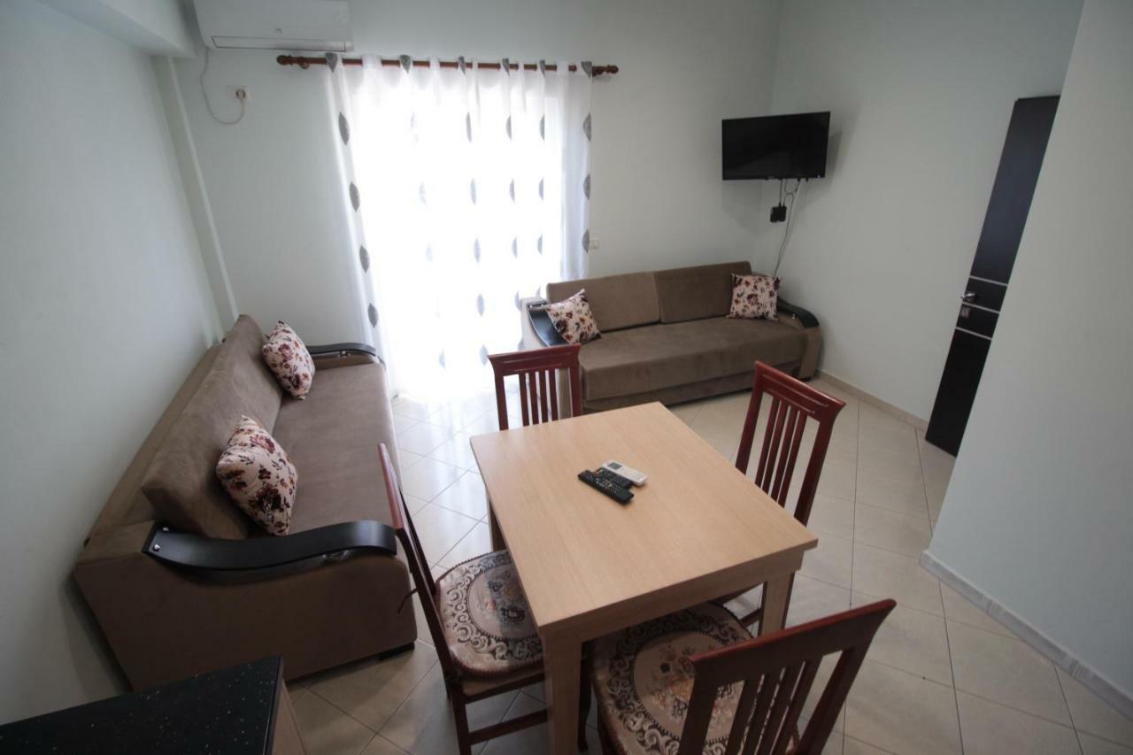 Doka Center Apartments Саранда Екстер'єр фото