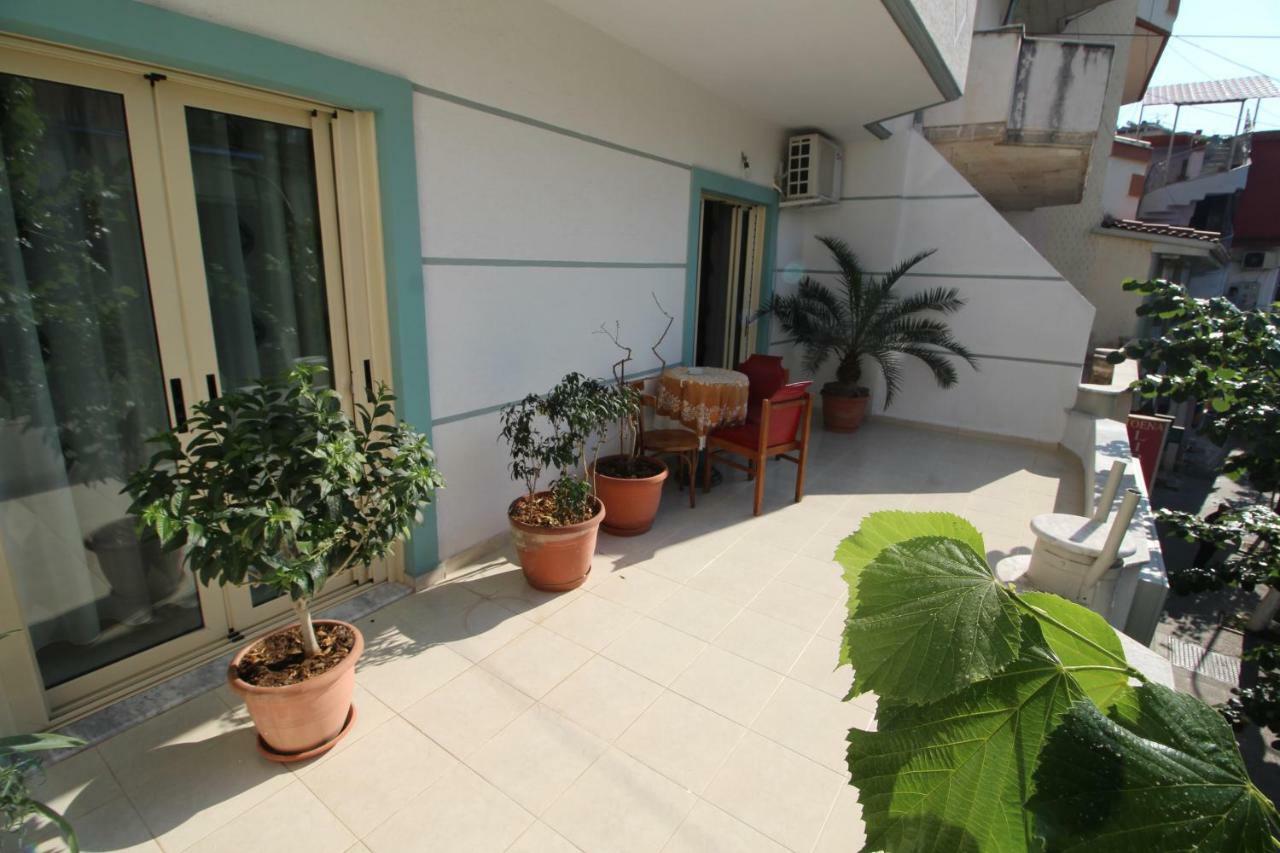 Doka Center Apartments Саранда Екстер'єр фото