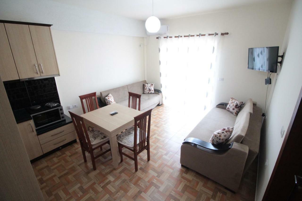 Doka Center Apartments Саранда Екстер'єр фото