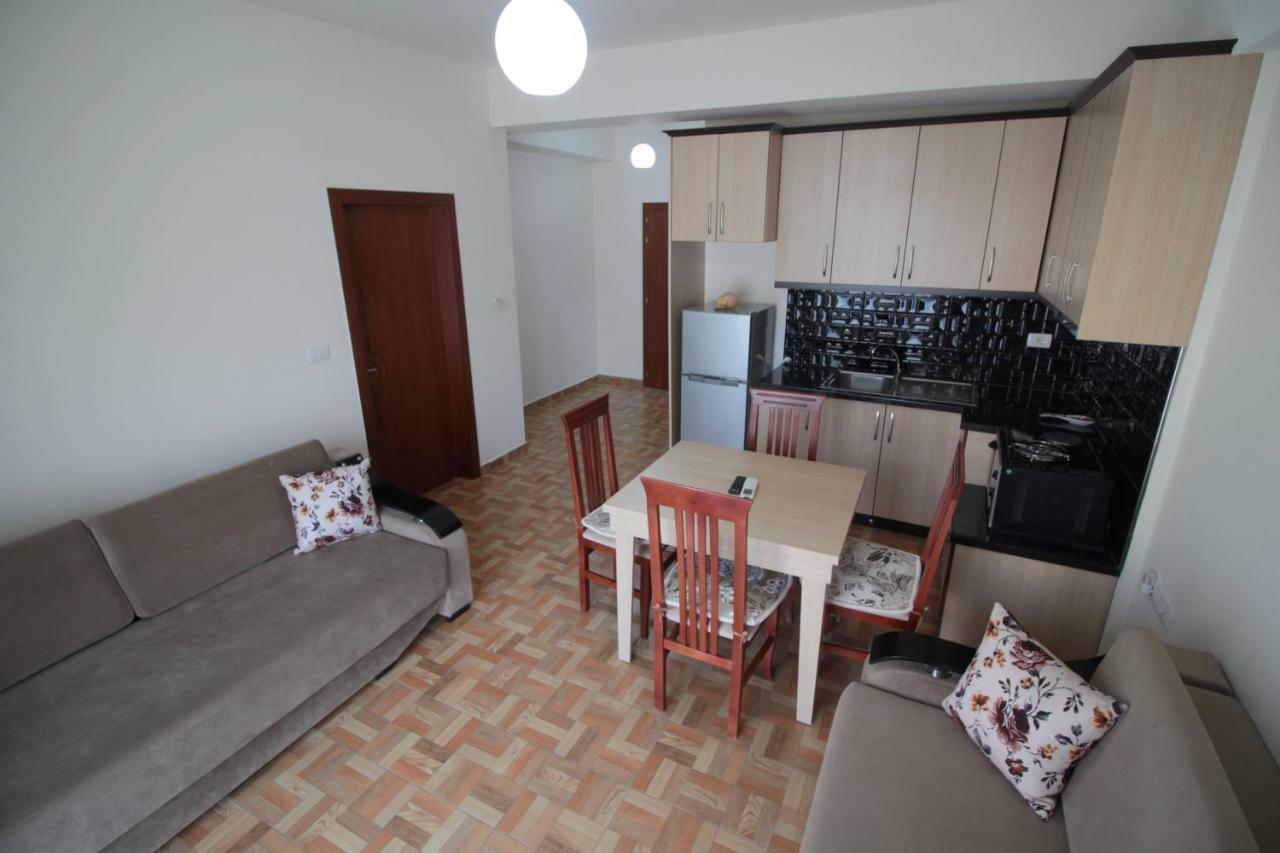 Doka Center Apartments Саранда Екстер'єр фото